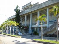 石垣市中央運動公園陸上競技場3